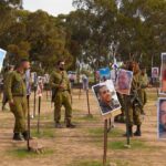 el-sitio-de-la-masacre-del-festival-de-musica-se-convierte-en-un-parque-arbolado,-un-lugar-conmemorativo-de-la-paz-israeli