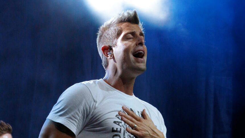 ‘beyond-grateful’:-la-esposa-de-jeremy-camp-ofrece-informacion-actualizada-sobre-la-cirugia-cardiaca-del-cantante