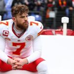 el-pateador-de-los-kansas-city-chiefs,-harrison-butker,-habla-sobre-el-aborto,-la-paternidad-y-el-funeral-de-una-activista-trans