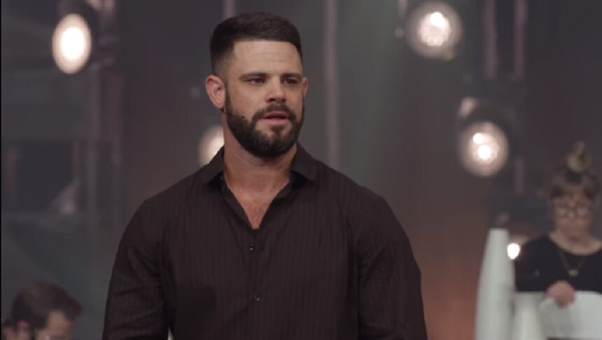 la-iglesia-elevation-de-steven-furtick-envio-invitaciones-amigables-para-los-buscadores-de-pascua-que-omiten-la-‘resurreccion’-y-el-‘calvario’