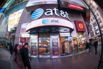 at&t-restablece-las-contrasenas-de-las-cuentas-despues-de-que-millones-de-registros-de-clientes-se-filtraran-en-linea-|-techcrunch