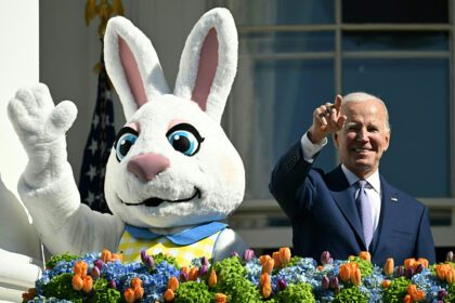 biden-spox:-es-«cruel»-atacar-al-presidente-por-proclamar-el-domingo-de-pascua-como-el-«dia-de-la-visibilidad-trans»