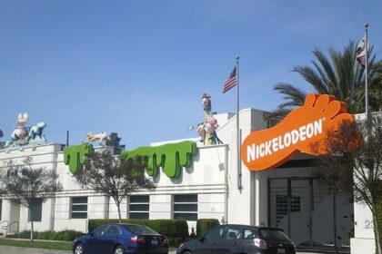 ‘quiet-on-set’-alega-que-un-delincuente-sexual-se-unio-al-estudio-biblico-de-los-actores-de-nickelodeon-y-envio-un-correo-electronico-a-los-miembros-del-elenco