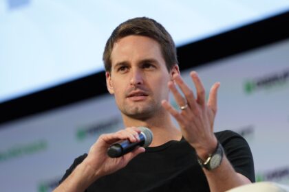 snapchat-desactiva-la-controvertida-funcion-‘sistema-solar’-de-forma-predeterminada-despues-de-la-mala-prensa-|-techcrunch