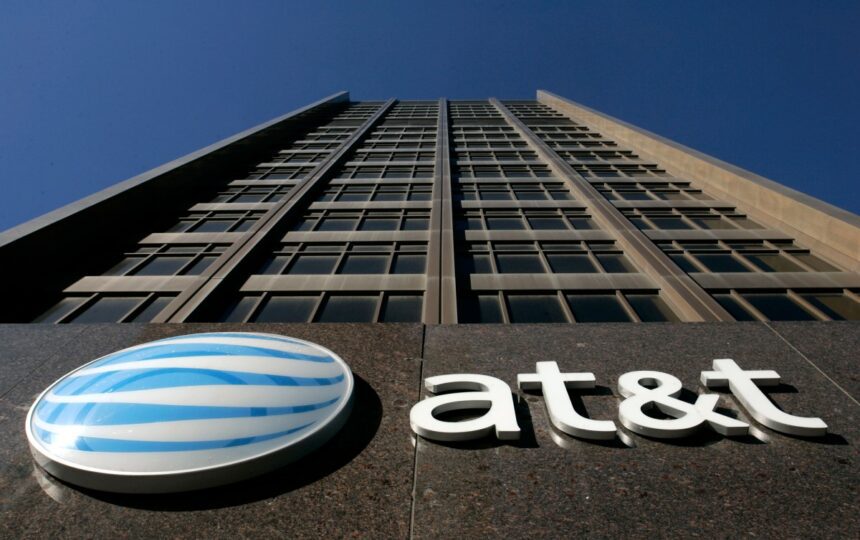 at&t-notifica-a-los-reguladores-despues-de-la-violacion-de-datos-de-los-clientes-|-techcrunch