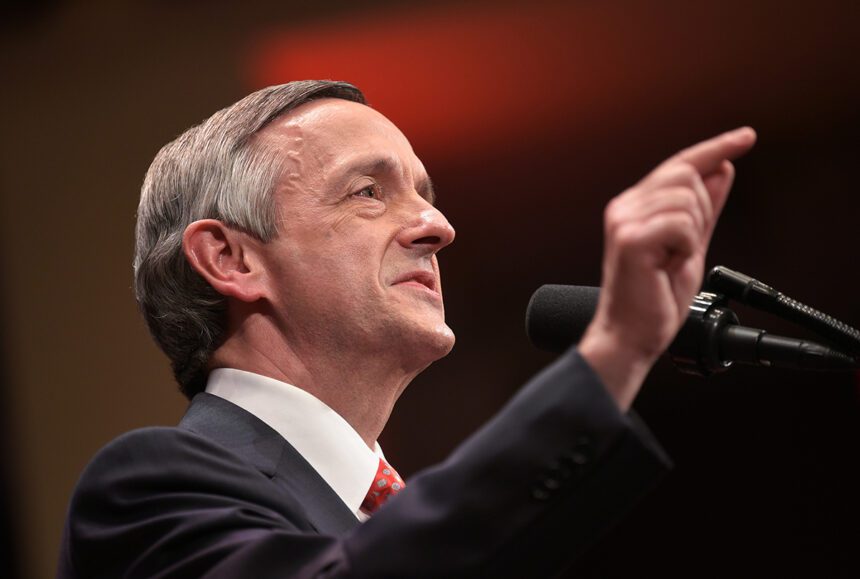 robert-jeffress-dice-que-los-‘cristianos-biblicos’-sabran-votar-en-noviembre:-‘no-existe-el-candidato-perfecto’-(parte-2)