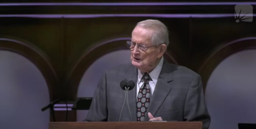 chuck-swindoll-renuncia-como-pastor-principal-de-stonebriar-community-church