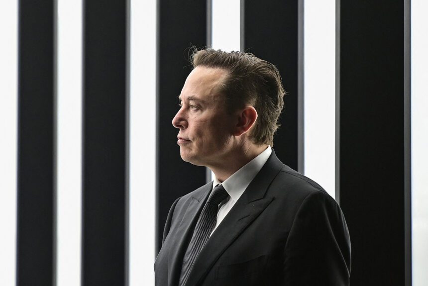 elon-musk-y-x-prometen-luchar-contra-la-orden-del-gobierno-de-eliminar-el-video-que-muestra-el-apunalamiento-de-un-sacerdote-asirio