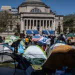 stefanik-pide-presidente-de-columbia.-dimitir-despues-de-que-un-profesor-judio-fuera-excluido-y-los-estudiantes-aterrorizados