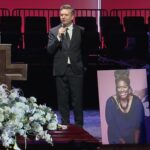 el-funeral-de-mandisa:-‘ella-amaba-a-dios’;-los-dolientes-se-reunen-para-presentar-sus-respetos-tras-la-impactante-muerte-del-cantante.