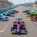 la-primera-carrera-entre-cuatro-coches-autonomos-y-un-piloto-de-formula-1-acaba-de-celebrarse-en-abu-dabi-|-techcrunch