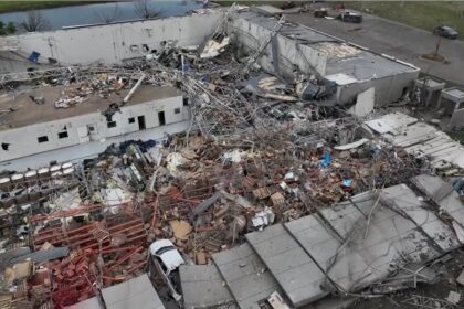 un-hombre-oro-mientras-el-tornado-azotaba-garner-industries;-70-trabajadores-sobreviven