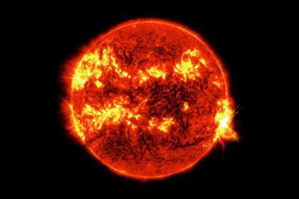 el-sol-dispara-una-enorme-llamarada-solar,-la-mayor-en-casi-dos-decadas