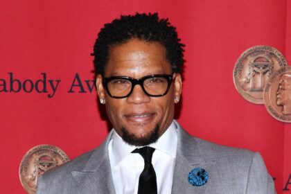 ‘cussing-pastor’-critica-a-dl-hughley-con-una-reprimenda-cargada-de-malas-palabras-por-afirmar-que-dice-malas-palabras-en-el-pulpito