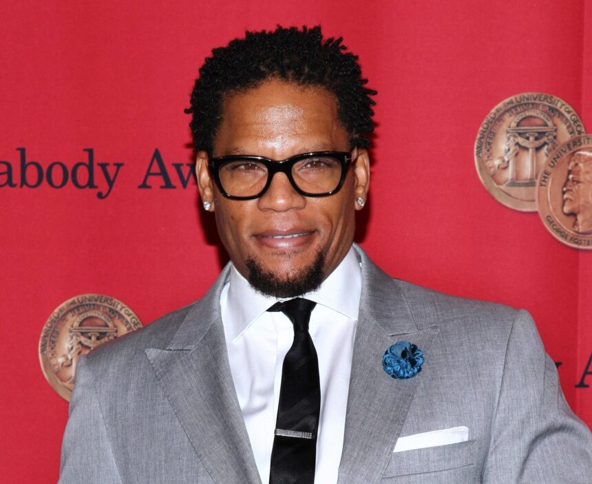 ‘cussing-pastor’-critica-a-dl-hughley-con-una-reprimenda-cargada-de-malas-palabras-por-afirmar-que-dice-malas-palabras-en-el-pulpito