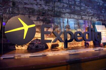 expedia-dice-que-dos-ejecutivos-fueron-despedidos-por-«violacion-de-la-politica-de-la-empresa»-|-techcrunch