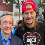 robert-jeffress-publica-una-foto-con-kid-rock-durante-el-‘alcance-de-pickleball’-en-first-baptist-dallas